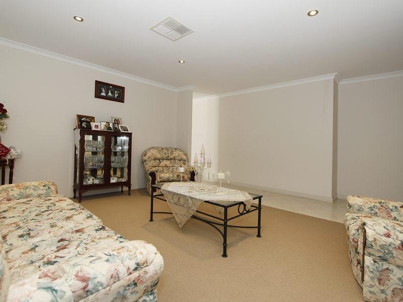 3 Wintergreene Drive, Beechboro WA 6063