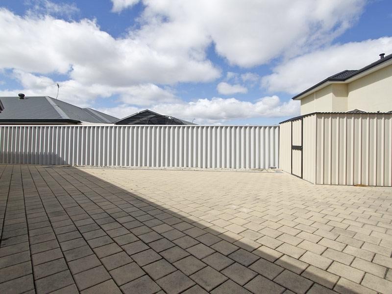 3 Wintergreene Drive, Beechboro WA 6063