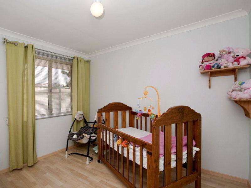 9 Creswick Cross, Kiara WA 6054