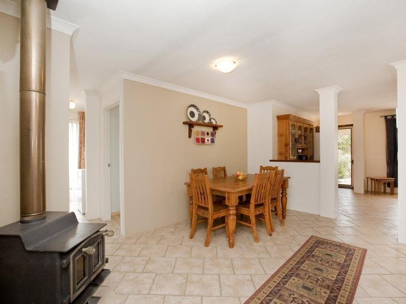 9 Creswick Cross, Kiara WA 6054