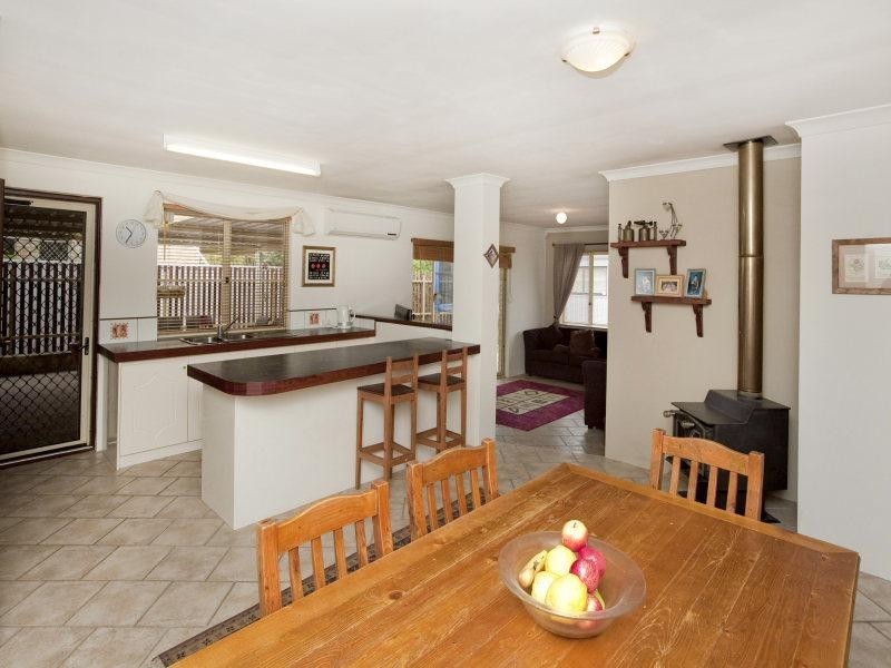 9 Creswick Cross, Kiara WA 6054
