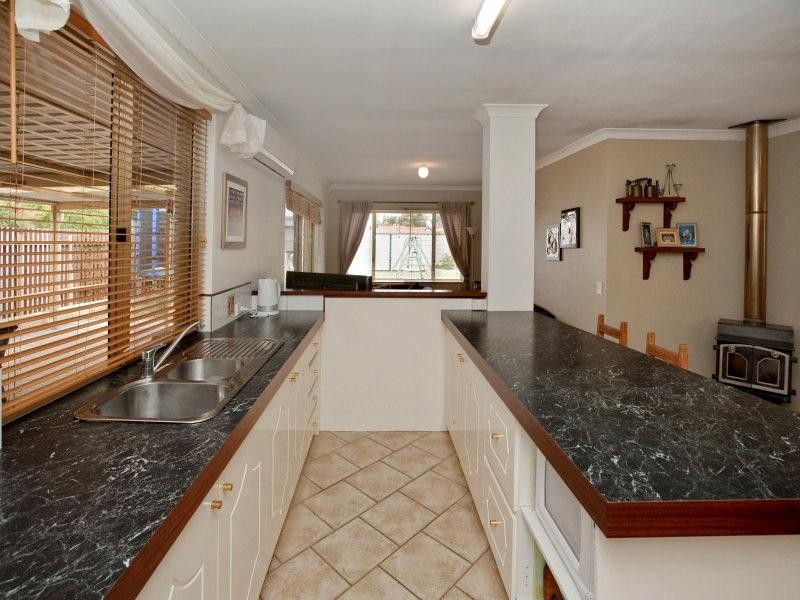 9 Creswick Cross, Kiara WA 6054