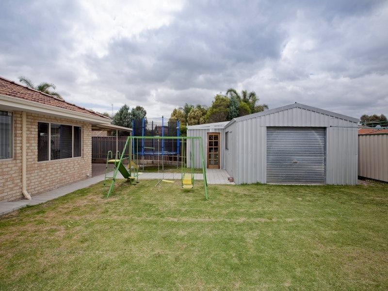 9 Creswick Cross, Kiara WA 6054