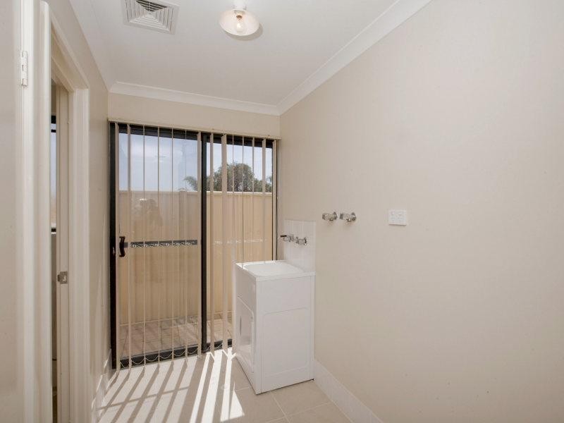 1/67 Leake Street, Bayswater WA 6053