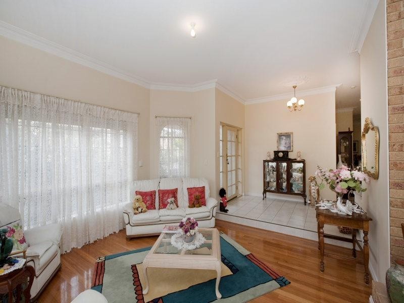 84 Glanton Way, Dianella WA 6059