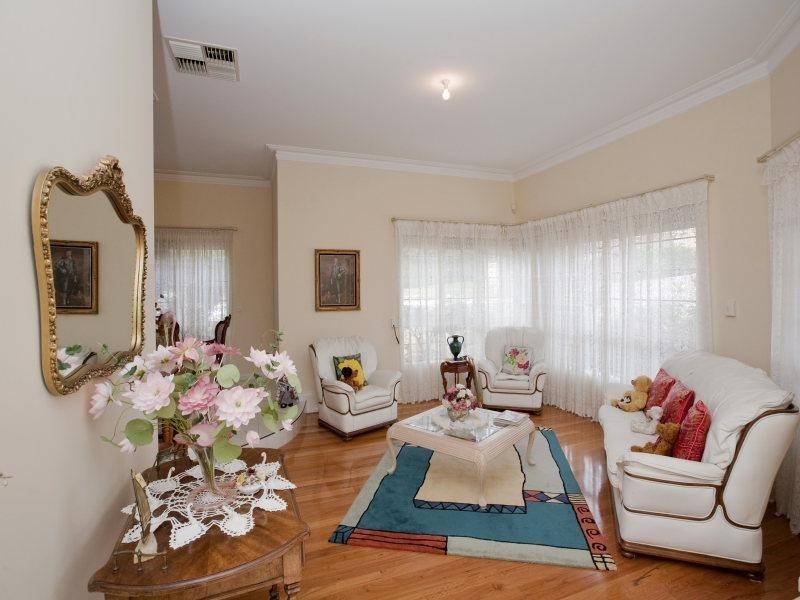 84 Glanton Way, Dianella WA 6059