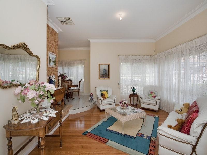 84 Glanton Way, Dianella WA 6059