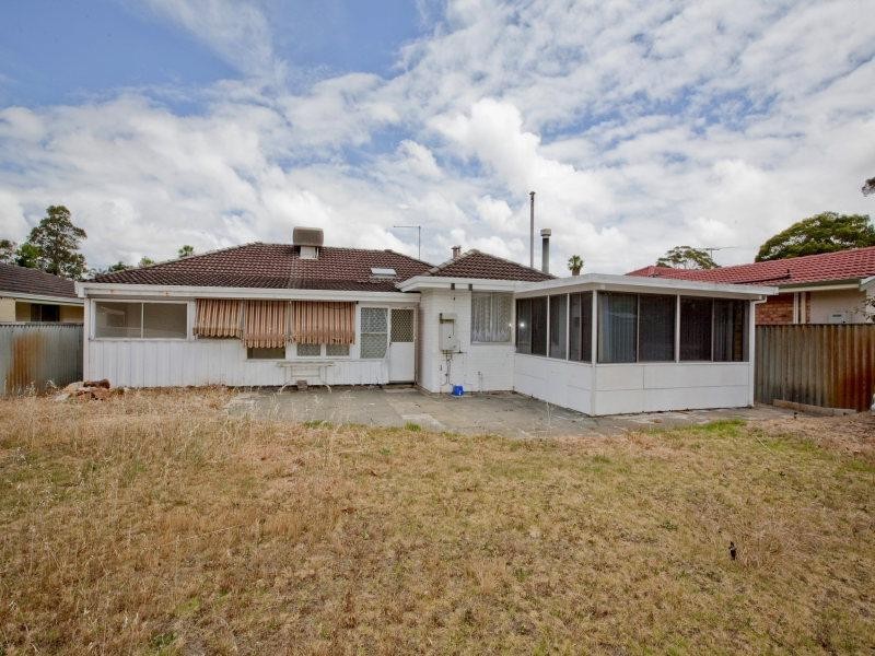 54 Golding Street, Dianella WA 6059