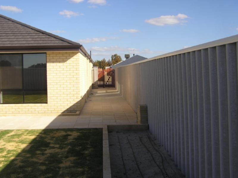 16 Driftwood Way, Beechboro WA 6063