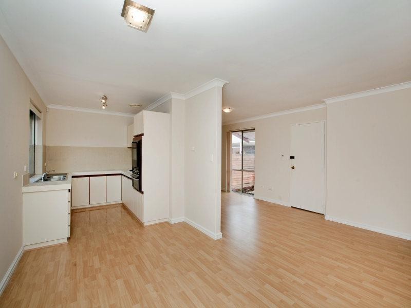 2/88 Woodrow Avenue, Yokine WA 6060