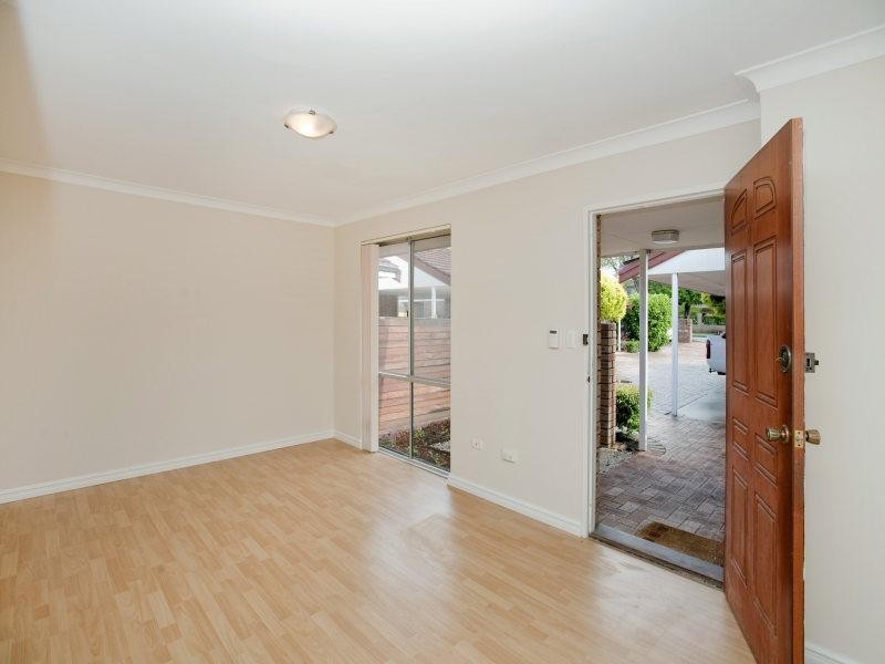 2/88 Woodrow Avenue, Yokine WA 6060