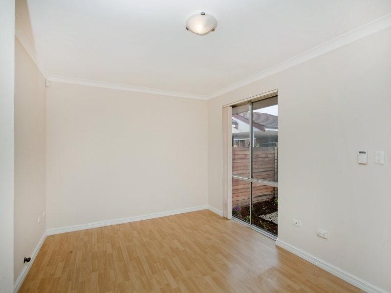 2/88 Woodrow Avenue, Yokine WA 6060