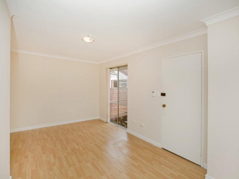 2/88 Woodrow Avenue, Yokine WA 6060