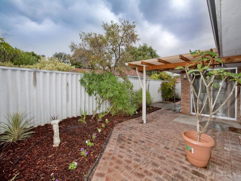2/88 Woodrow Avenue, Yokine WA 6060