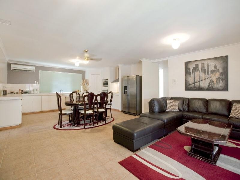 67 Badgingarra Gardens, Ballajura WA 6066