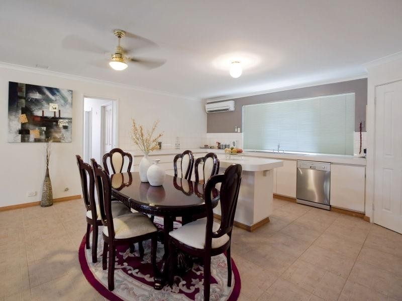 67 Badgingarra Gardens, Ballajura WA 6066