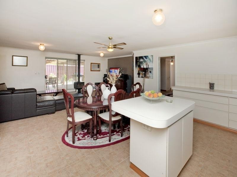 67 Badgingarra Gardens, Ballajura WA 6066