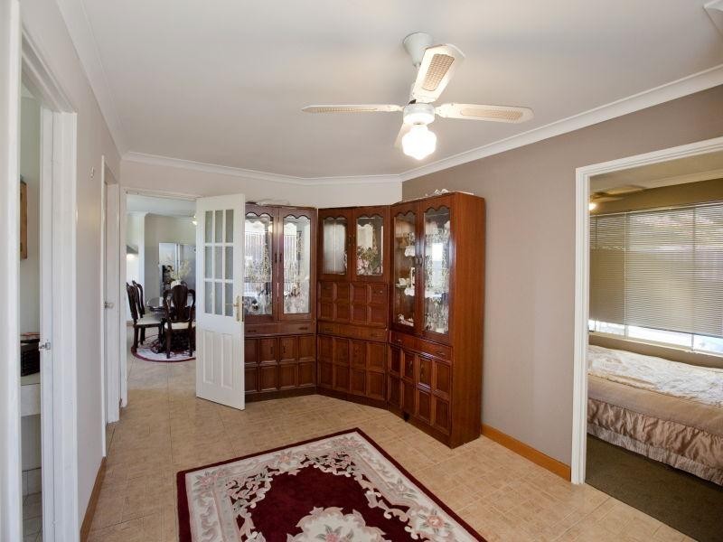 67 Badgingarra Gardens, Ballajura WA 6066