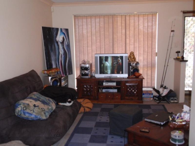 32 Borah Court, Caversham WA 6055