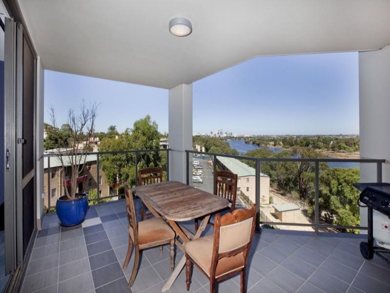 15/18 Tanunda Drive, Rivervale WA 6103