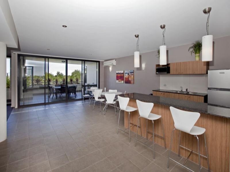 15/18 Tanunda Drive, Rivervale WA 6103