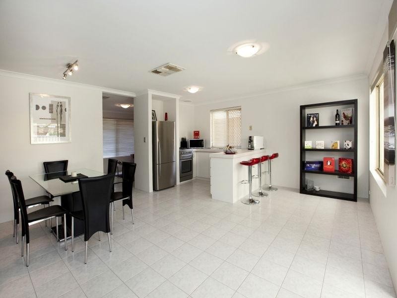 16 Sinai Place, Lockridge WA 6054