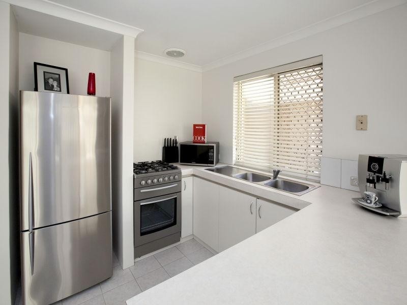 16 Sinai Place, Lockridge WA 6054