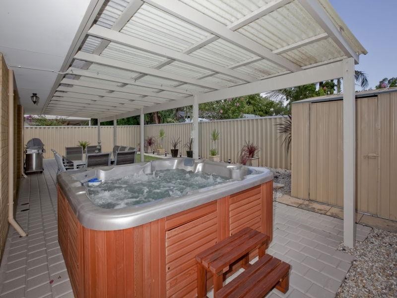 16 Sinai Place, Lockridge WA 6054