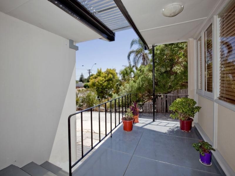 128 Broun Avenue, Embleton WA 6062