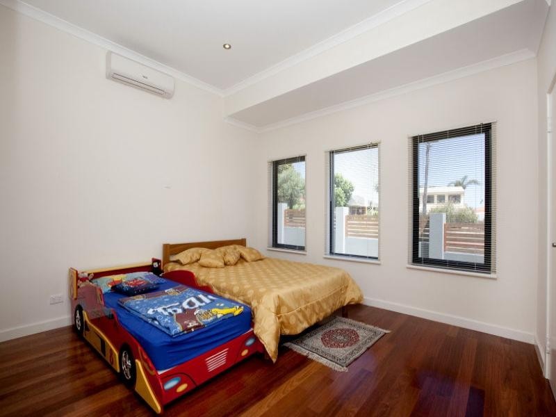 128 Broun Avenue, Embleton WA 6062