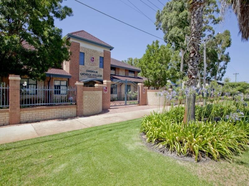 128 Broun Avenue, Embleton WA 6062