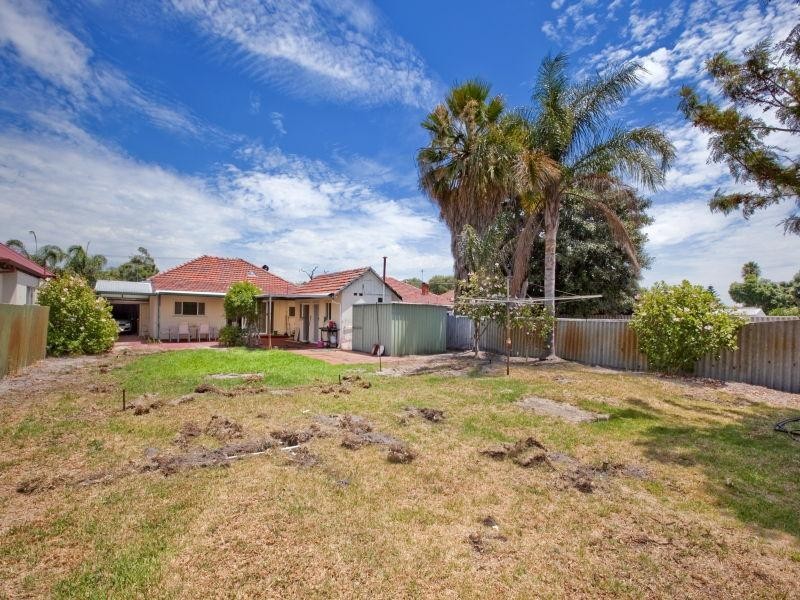 145 Bulong Avenue, Redcliffe WA 6104