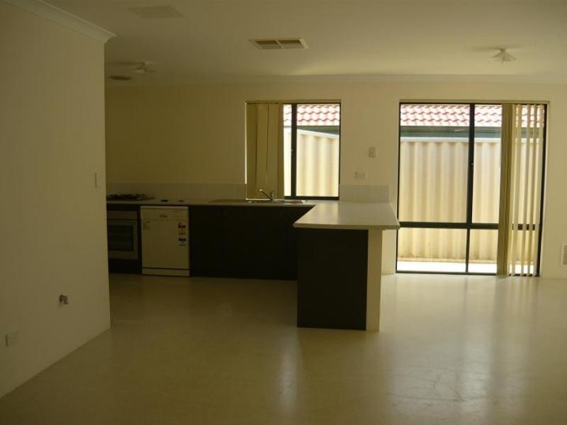 52 Ellendale Drive, Heathridge WA 6027