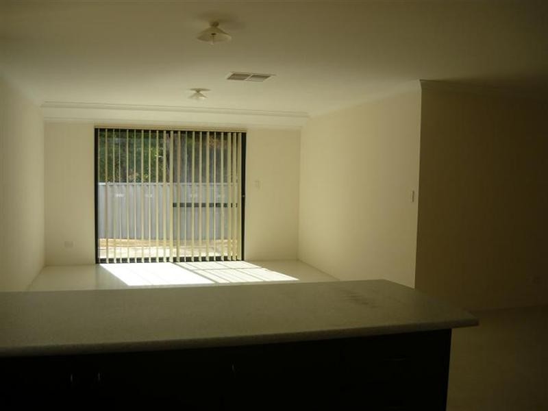 52 Ellendale Drive, Heathridge WA 6027