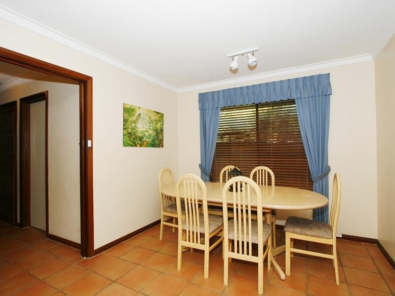 28 Chedworth Way, Eden Hill WA 6054