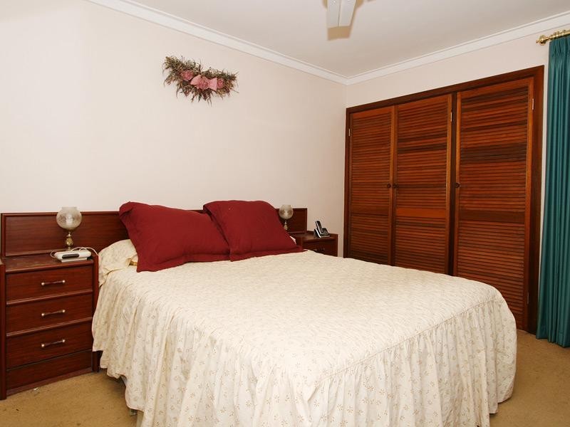 28 Chedworth Way, Eden Hill WA 6054