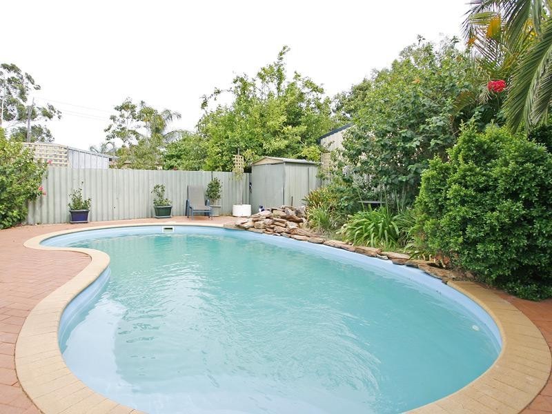 28 Chedworth Way, Eden Hill WA 6054