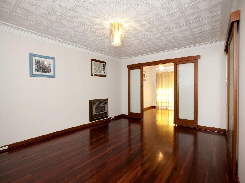 4 Collingwood Street, Dianella WA 6059