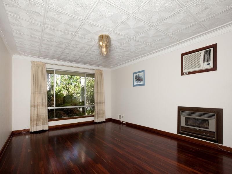 4 Collingwood Street, Dianella WA 6059