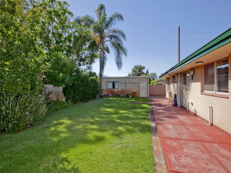 4 Collingwood Street, Dianella WA 6059