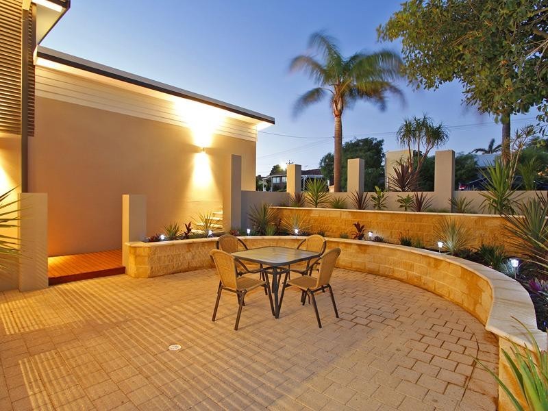 55 David Crescent, Hillarys WA 6025