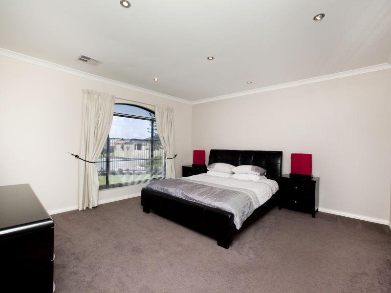 36 Mutiny Terrace, Quinns Rocks WA 6030