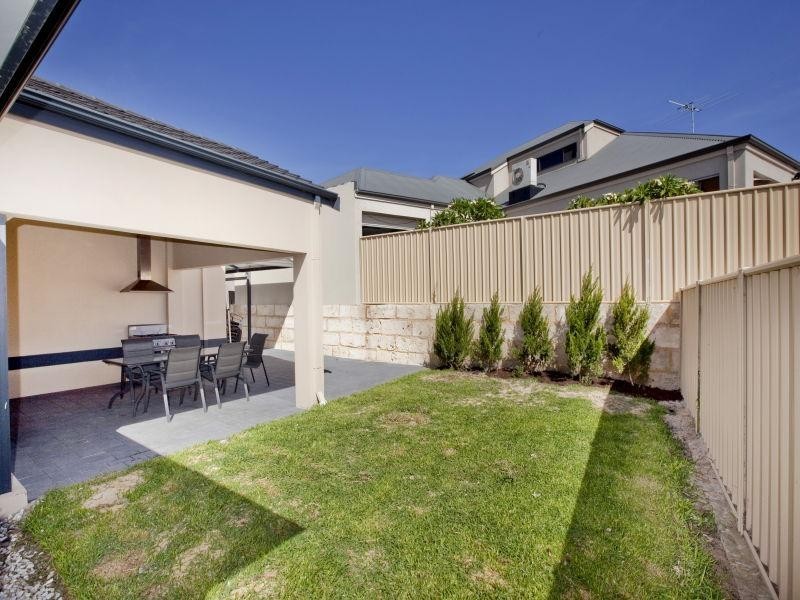 36 Mutiny Terrace, Quinns Rocks WA 6030