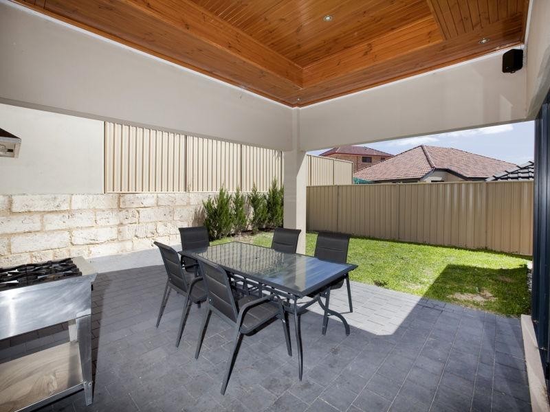 36 Mutiny Terrace, Quinns Rocks WA 6030
