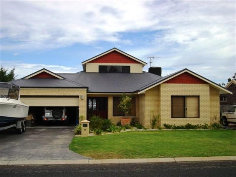 32 Perseus Road, Silver Sands WA 6210