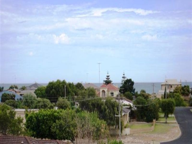 32 Perseus Road, Silver Sands WA 6210