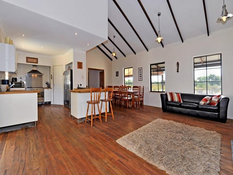 62 Fewster Street, Muchea WA 6501