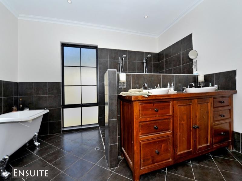 62 Fewster Street, Muchea WA 6501