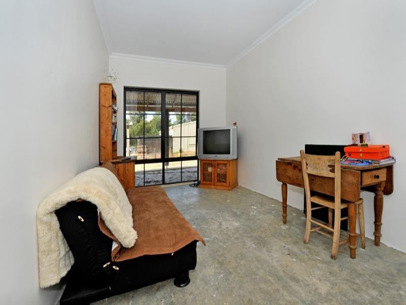 62 Fewster Street, Muchea WA 6501