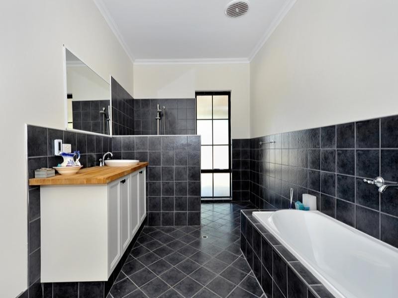 62 Fewster Street, Muchea WA 6501
